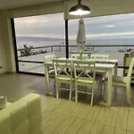 Hermoso Apartamento Con Terraza Y Vista Al Mar