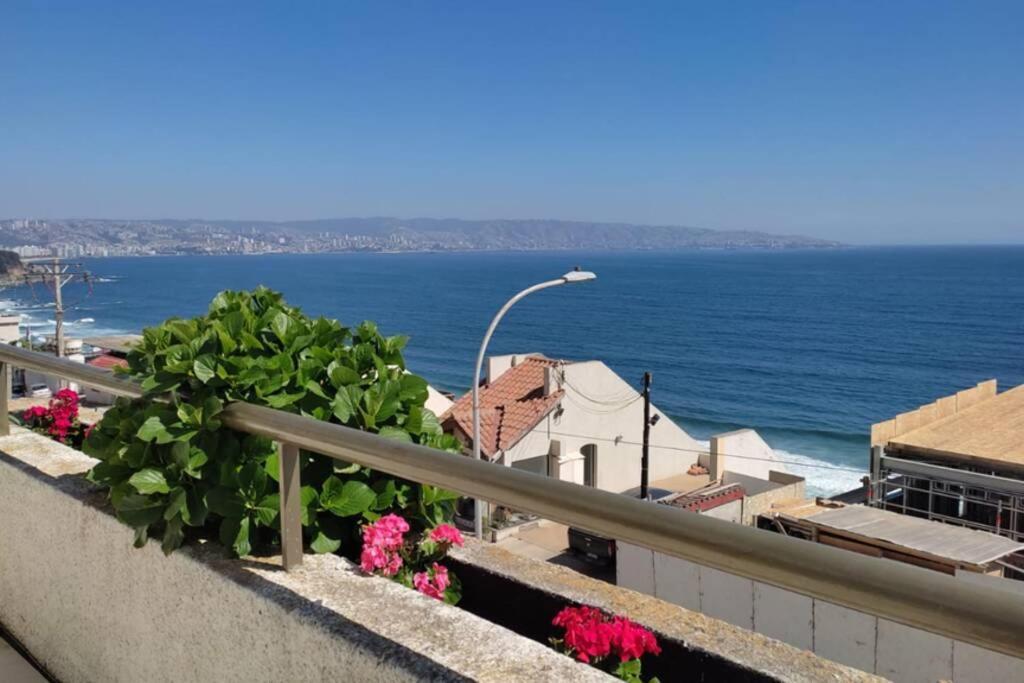 Hermoso Con Terraza Y Vista Al Mar Apartamento