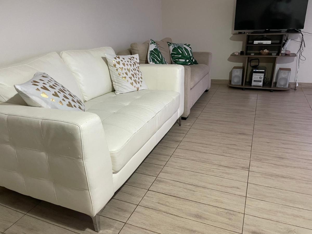 Apartamento Hermoso Con Terraza Y Vista Al Mar